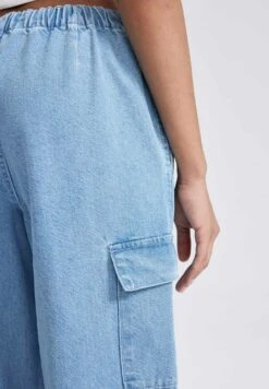 DeFacto Parachute - Flared Jeans - Blue 11 DeFacto Parachute - Flared Jeans - Blue -DeFacto b3f2b713d84146cfa3068ee2e4badeab