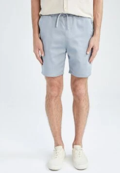 DeFacto Slim Fit- Shorts - Blue