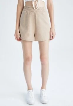 DeFacto Shorts - Beige