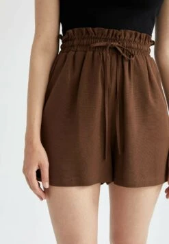 DeFacto Shorts - Brown 9 DeFacto Shorts - Brown -DeFacto bc067fb3970c44b0b9182d2d22b5020b