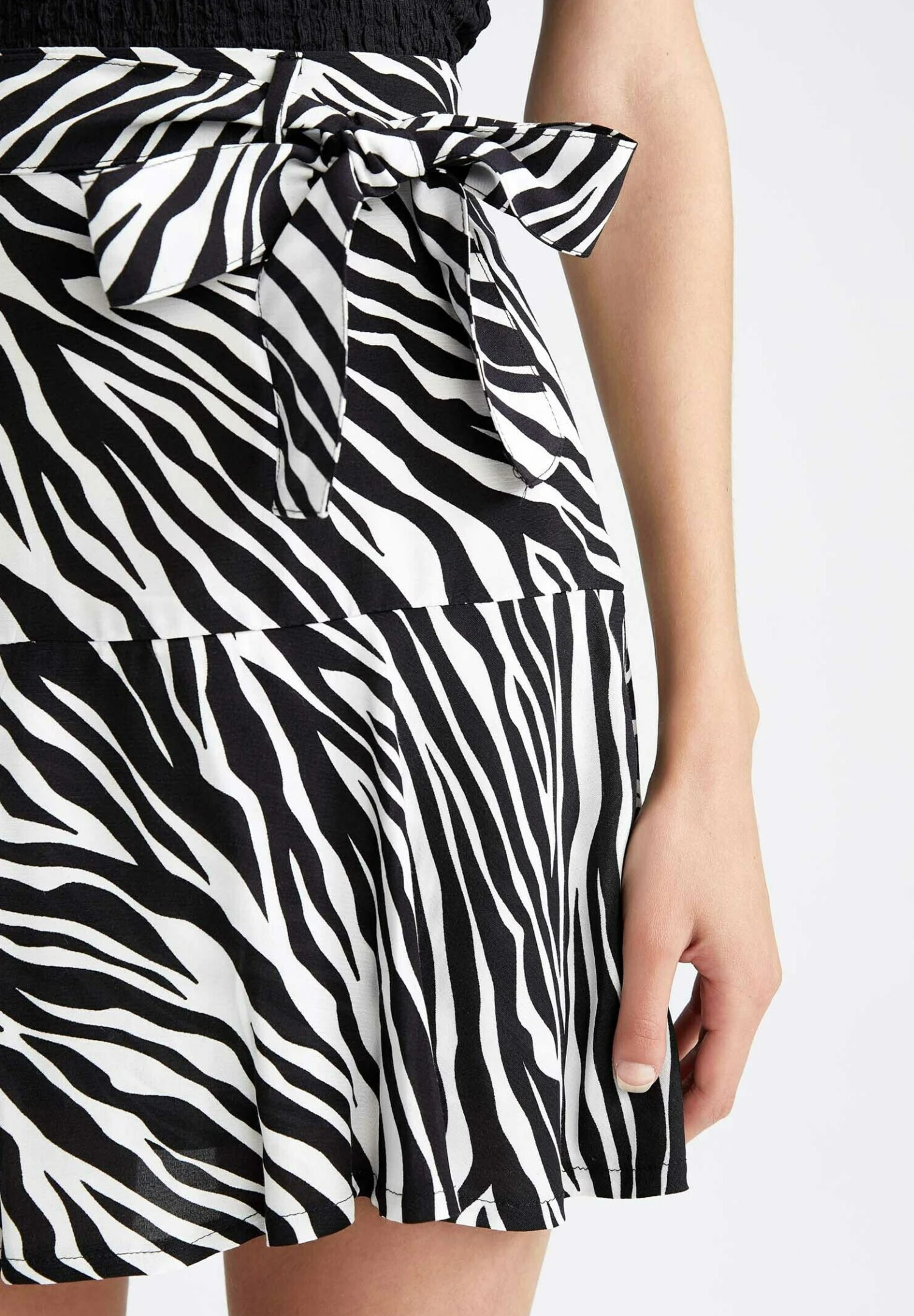 DeFacto Fit And Flare - A-Lijn Rok - Black 6 DeFacto Fit And Flare - A-Lijn Rok - Black - Afbeelding 4