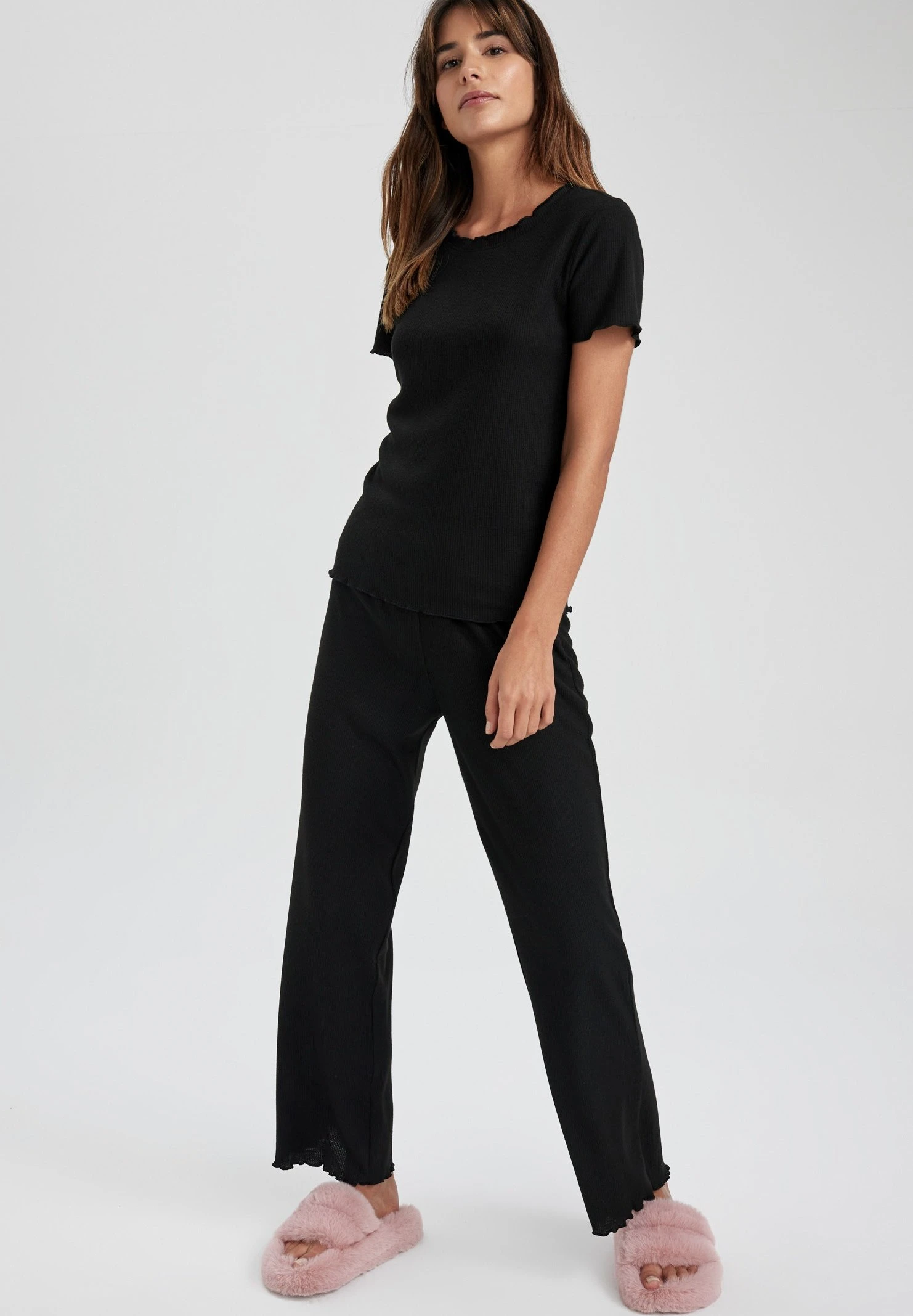 DeFacto Set Regular Fit - Pyjama - Black 4 DeFacto Set Regular Fit - Pyjama - Black - Afbeelding 2