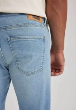 DeFacto Carlo- Slim Fit Jeans - Blue -DeFacto c294e02383b64dff9bc3e28ee2bcfd29