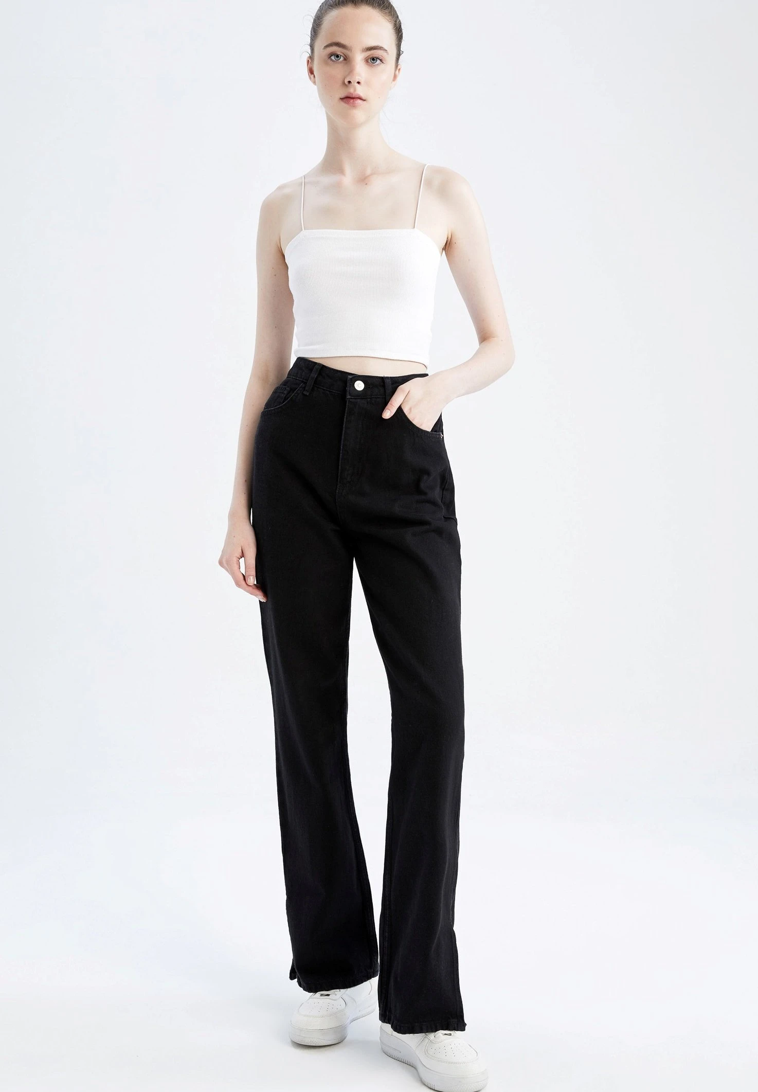 DeFacto 90'S Wide Leg- Flared Jeans - Black 4 DeFacto 90'S Wide Leg- Flared Jeans - Black - Afbeelding 2