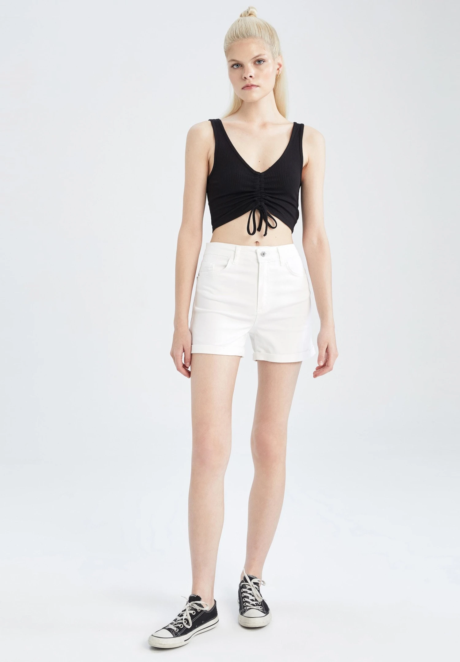 DeFacto Shorts - White 4 DeFacto Shorts - White - Afbeelding 2