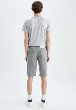 DeFacto Jeansshort - Grey 7 DeFacto Jeansshort - Grey -DeFacto c8d13cf17e5643a0bf6d1b0e8d4308e6