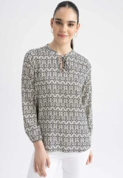 DeFacto Regular Fit- Blouse - Beige