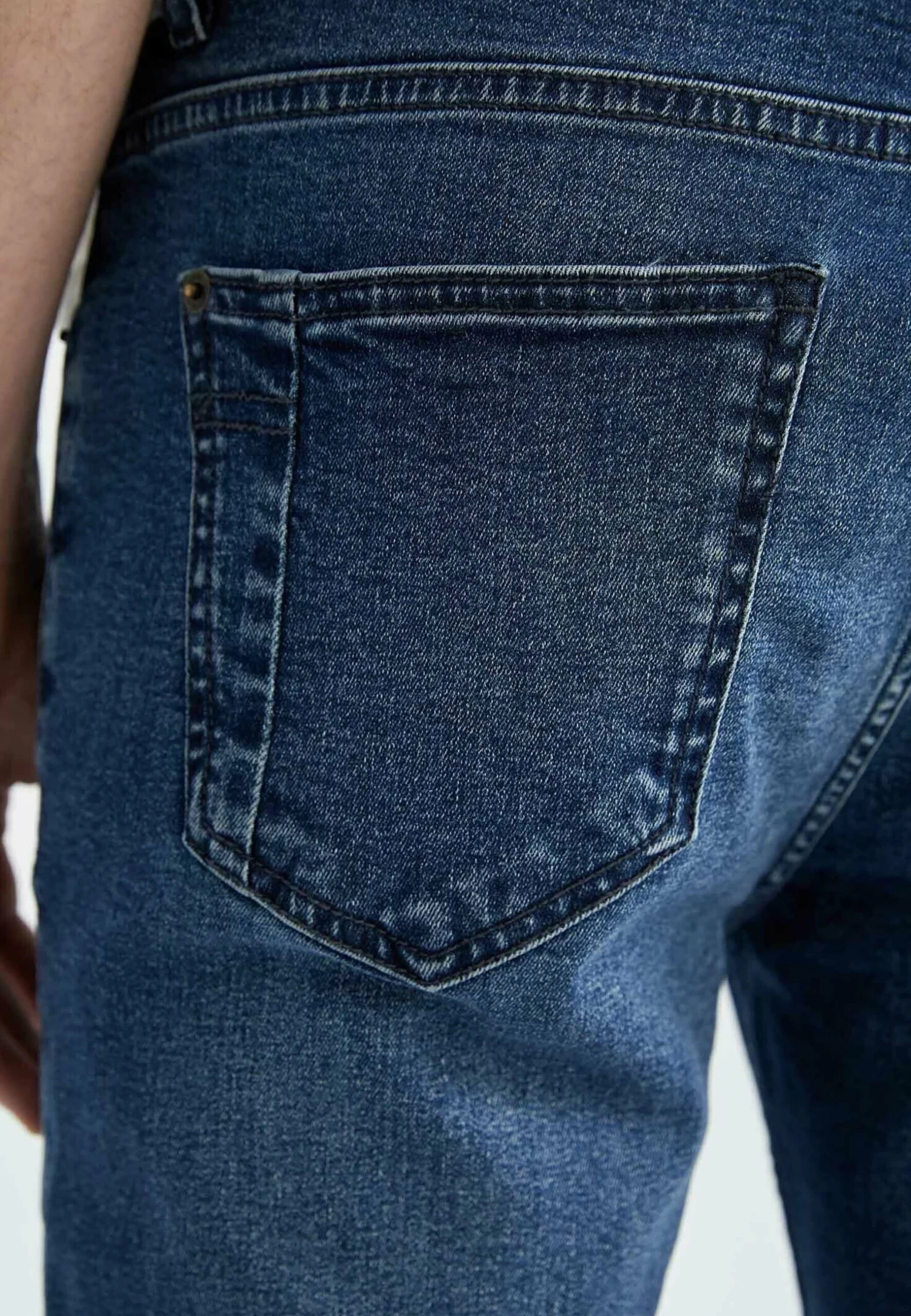 DeFacto Sergio -Regular FitStraight Leg - Straight Leg Jeans - Blue 6 DeFacto Sergio -Regular FitStraight Leg - Straight Leg Jeans - Blue - Afbeelding 4