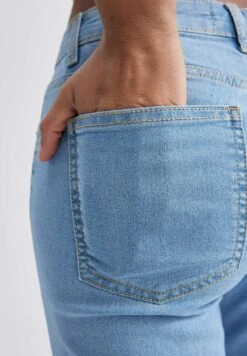 DeFacto Bermuda - Jeansshort - Blue 11 DeFacto Bermuda - Jeansshort - Blue -DeFacto c9a9fd56ca7d4be28cbde017e511c6ee