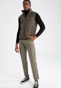 DeFacto Slim Fit- Bodywarmer - Green 7 DeFacto Slim Fit- Bodywarmer - Green -DeFacto cce9323918fd41f6865c8ffdbe808a33