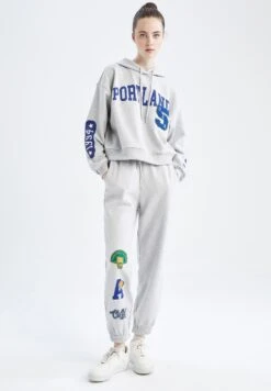 DeFacto Regular Fit- Hoodie - Grey -DeFacto ce48881a3f354d18881a52657c0e2361