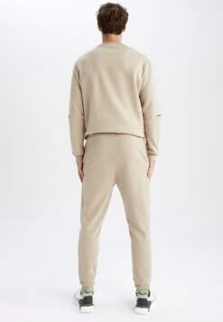 DeFacto Standart Fit - Trainingsbroek - Beige -DeFacto d3b41dd0cc9d4670a24dcc1a7045ded2