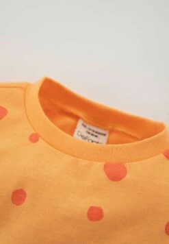 DeFacto 2Pack Regular Fit - T-Shirt Print - Orange -DeFacto d3c6853a20b6407a9e8c62bdf4ef1e0c