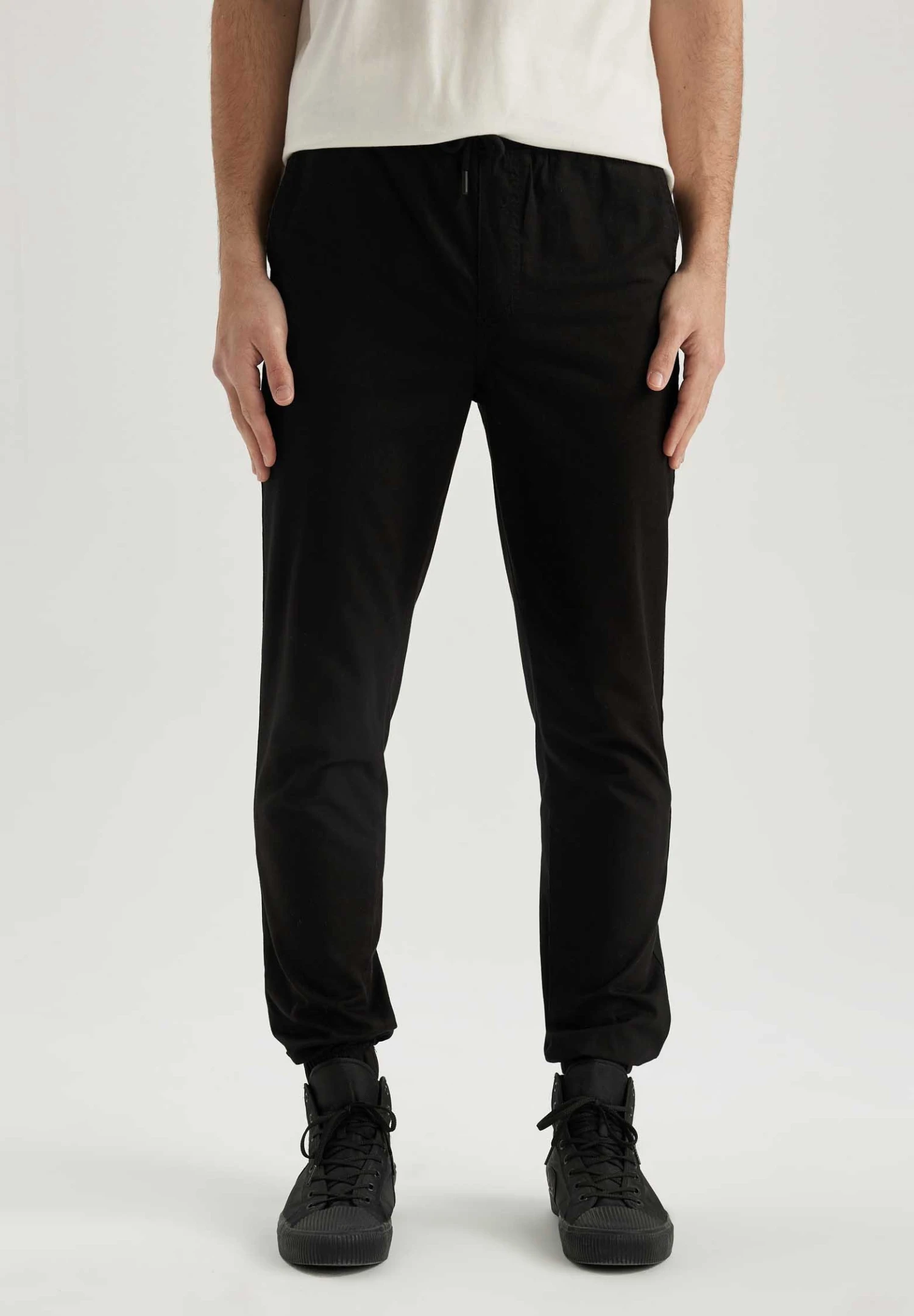 DeFacto Jogger-Slim Fit- Trainingsbroek - Black 3 DeFacto Jogger-Slim Fit- Trainingsbroek - Black