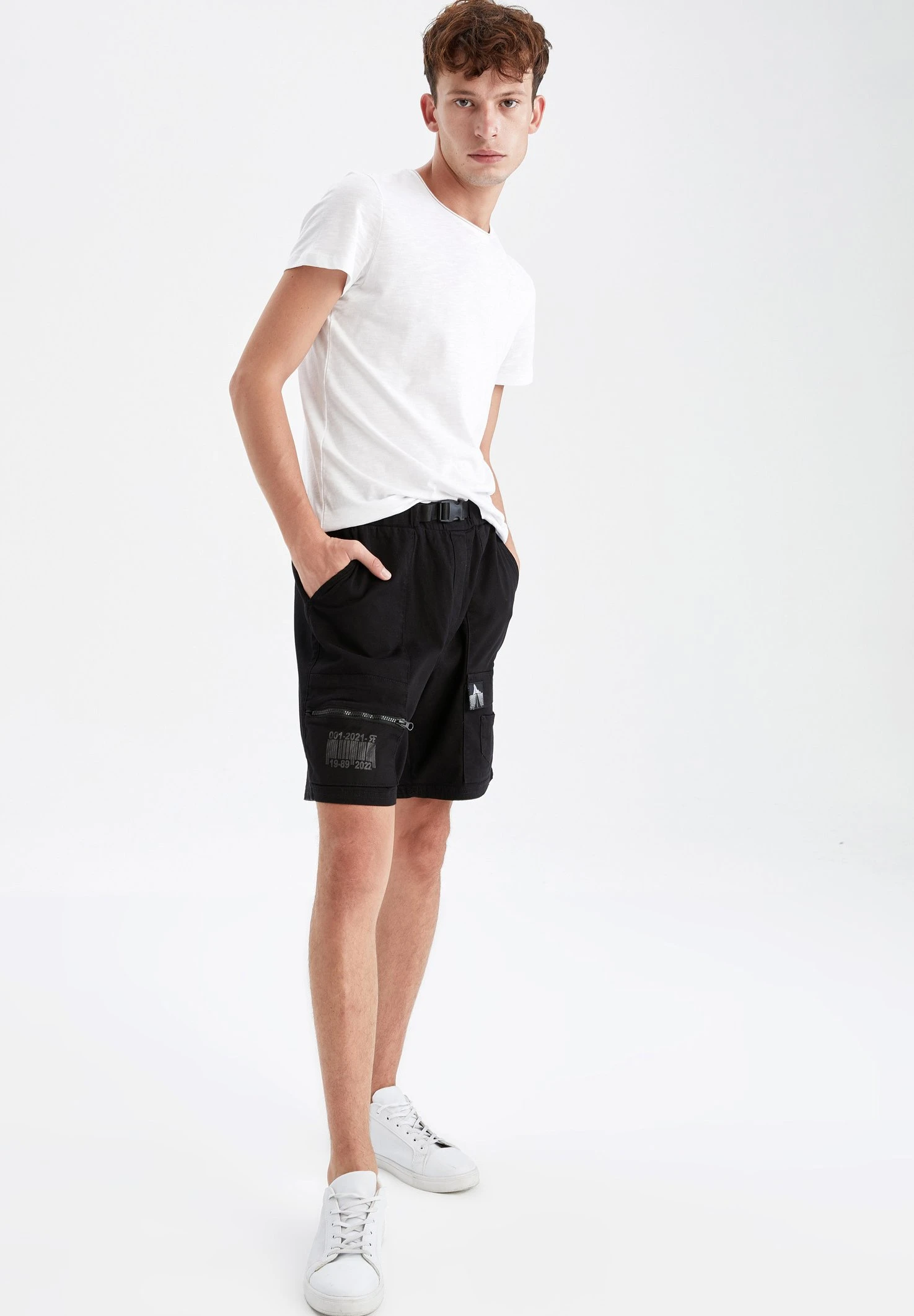 DeFacto Regular - Shorts - Black 4 DeFacto Regular - Shorts - Black - Afbeelding 2