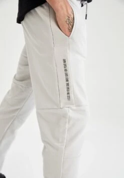 DeFacto Slim Fit- Trainingsbroek - Grey 11 DeFacto Slim Fit- Trainingsbroek - Grey -DeFacto d96fff8a917747c181e6f974c268ac2a