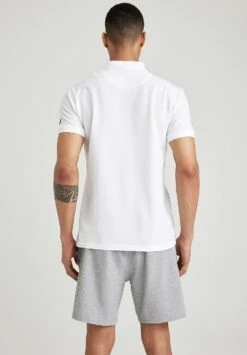 DeFacto Poloshirt - White -DeFacto dc700db942a540b49aaf88eee8408c81