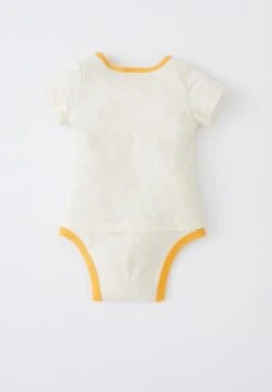 DeFacto Regular Fit- Body - Ecru 8 DeFacto Regular Fit- Body - Ecru -DeFacto dc74f7989429474eb596e136c4ddafb1