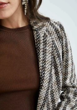 DeFacto Halflange Jas - Anthracite 9 DeFacto Halflange Jas - Anthracite -DeFacto dcc84ef3e82f48c3a3b0a17184c781f3