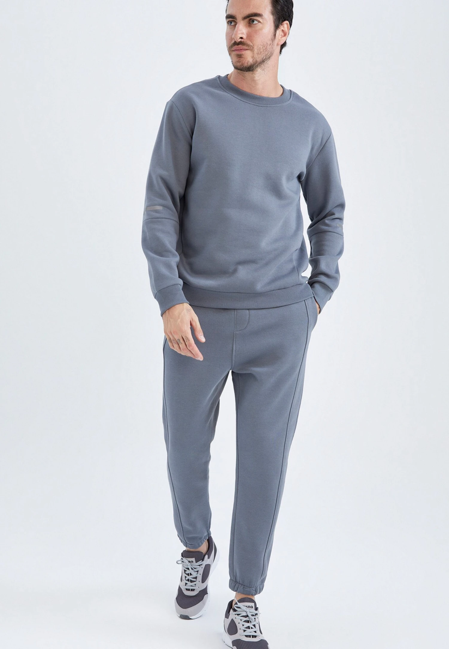 DeFacto Standart Fit - Sweater - Grey 4 DeFacto Standart Fit - Sweater - Grey - Afbeelding 2