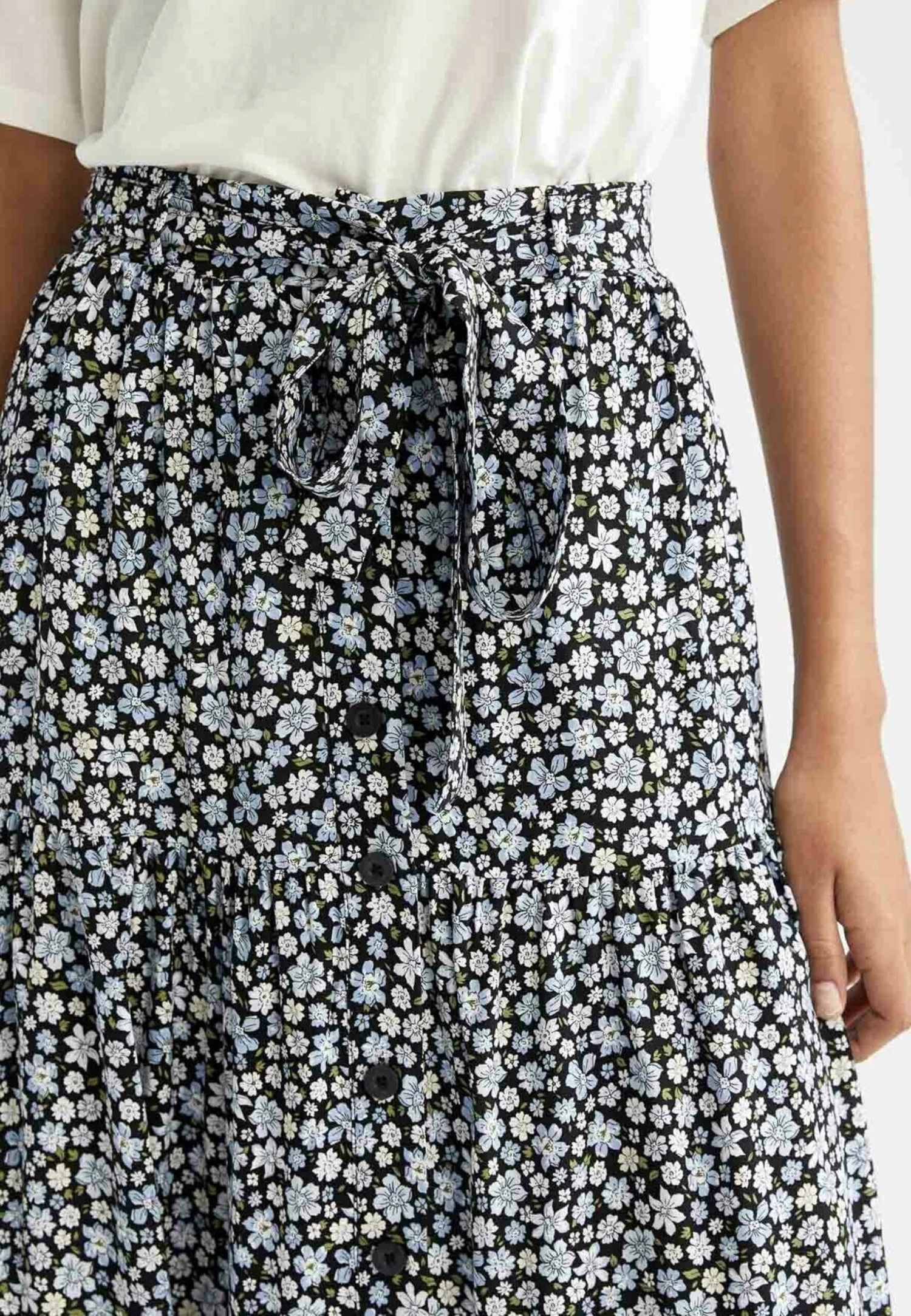 DeFacto Regular Fit- Plooirok - Black 6 DeFacto Regular Fit- Plooirok - Black - Afbeelding 4