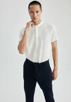 DeFacto Modern Fit- T-Shirt Basic - White