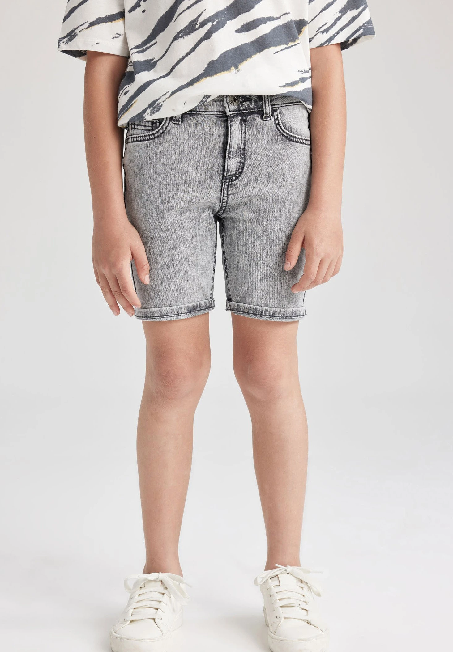 DeFacto Jeansshort - Grey 4 DeFacto Jeansshort - Grey - Afbeelding 2