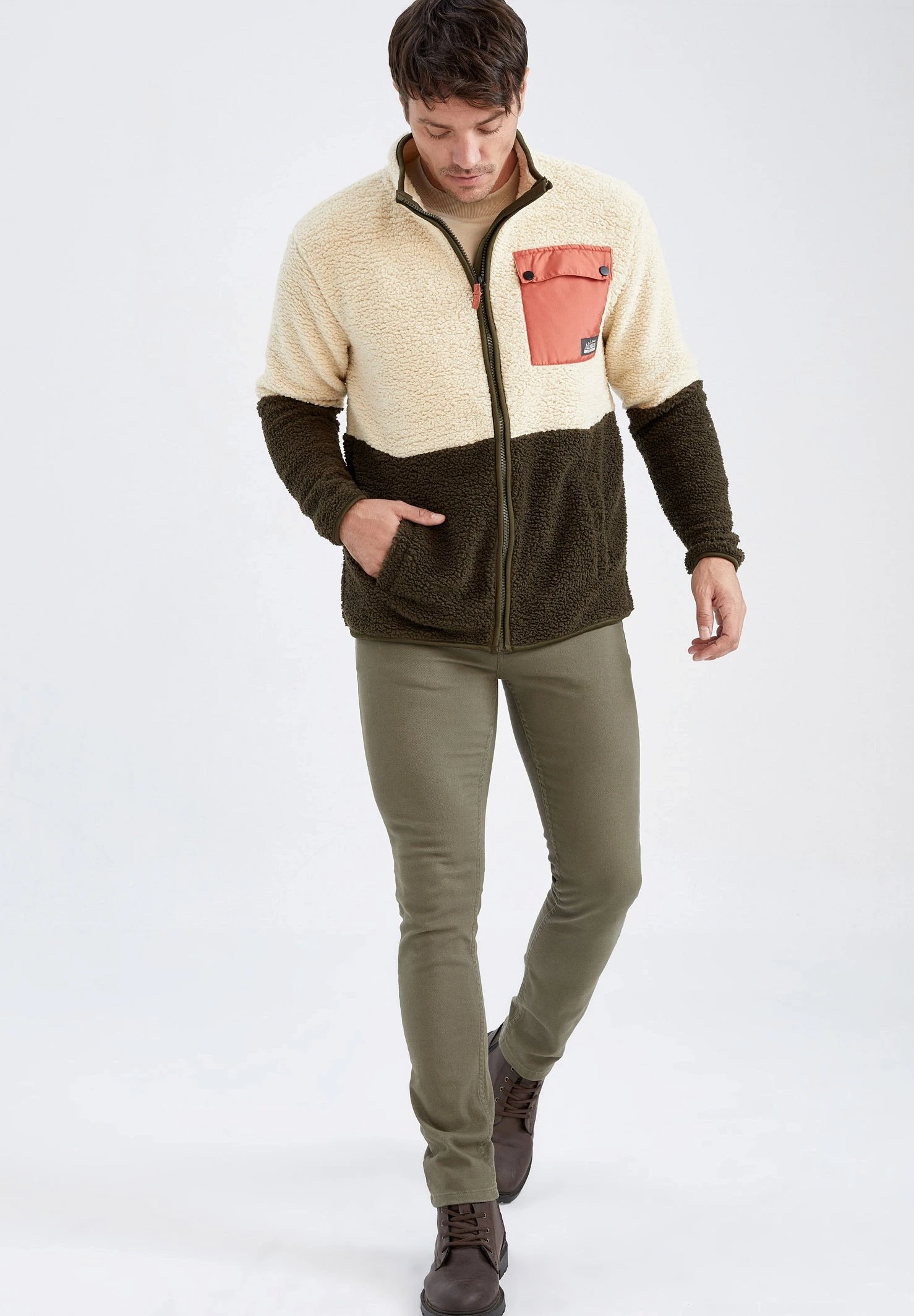 DeFacto Discovery Adventures - Fleecejas - Khaki 4 DeFacto Discovery Adventures - Fleecejas - Khaki - Afbeelding 2