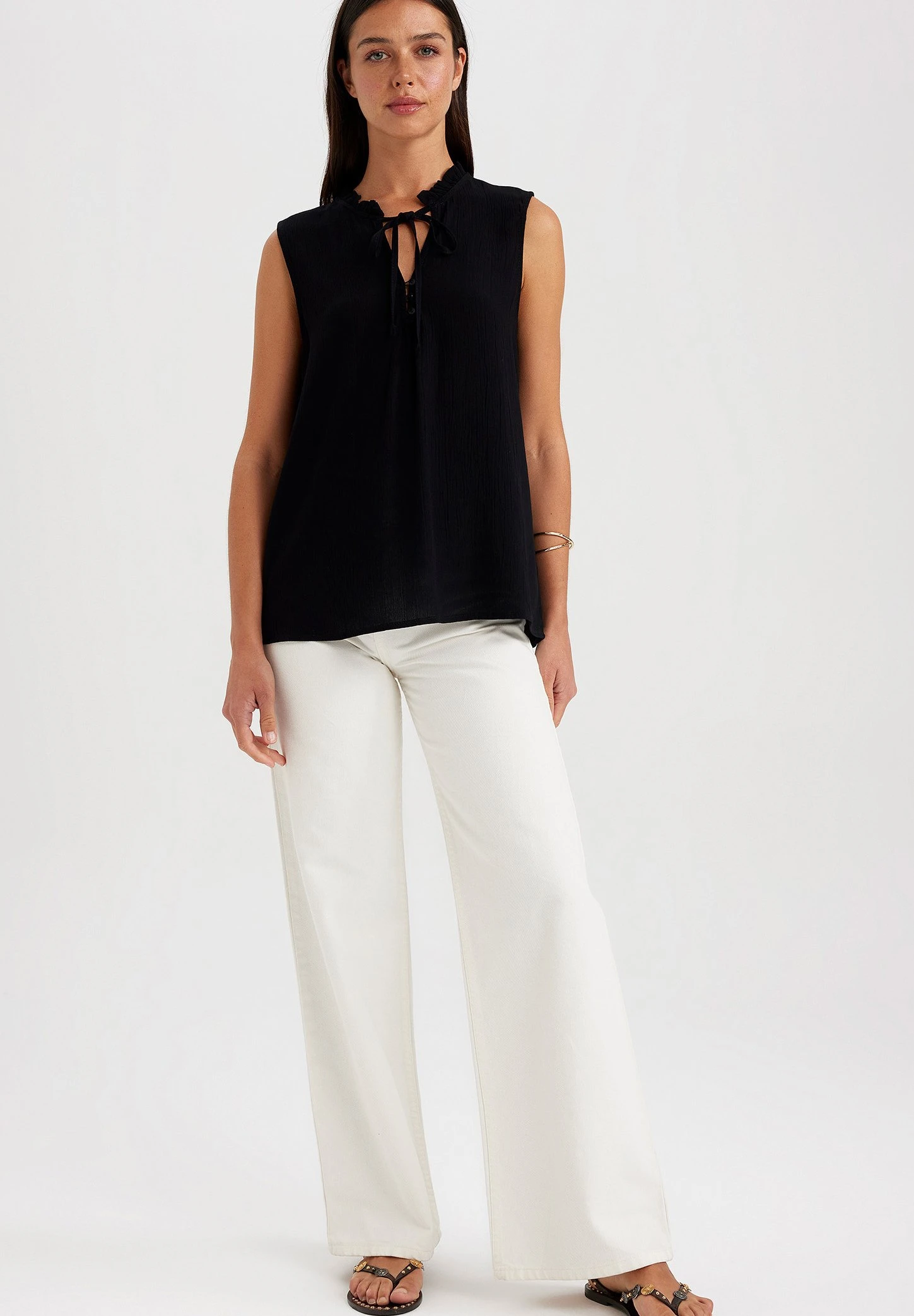 DeFacto Regular Fit - Blouse - Black 4 DeFacto Regular Fit - Blouse - Black - Afbeelding 2