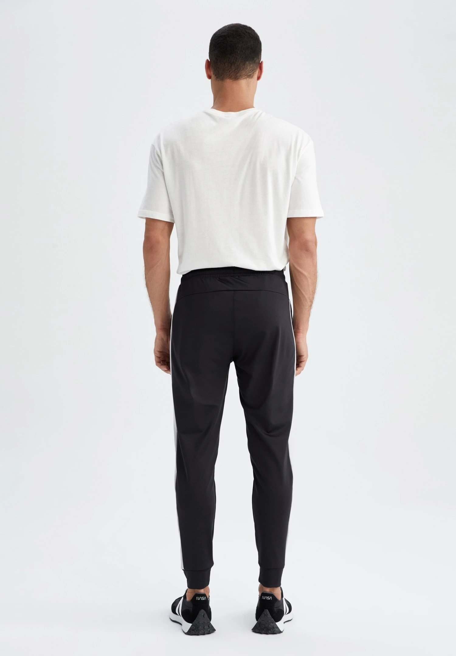 DeFacto Slim Fit- Trainingsbroek - Black 5 DeFacto Slim Fit- Trainingsbroek - Black - Afbeelding 3