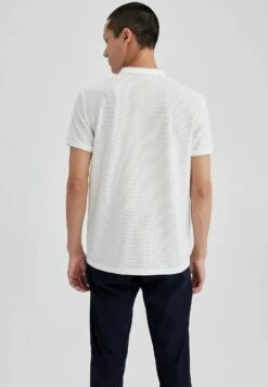 DeFacto Modern Fit- T-Shirt Basic - White 8 DeFacto Modern Fit- T-Shirt Basic - White -DeFacto ef355029db7440149f83972a6ee6d425