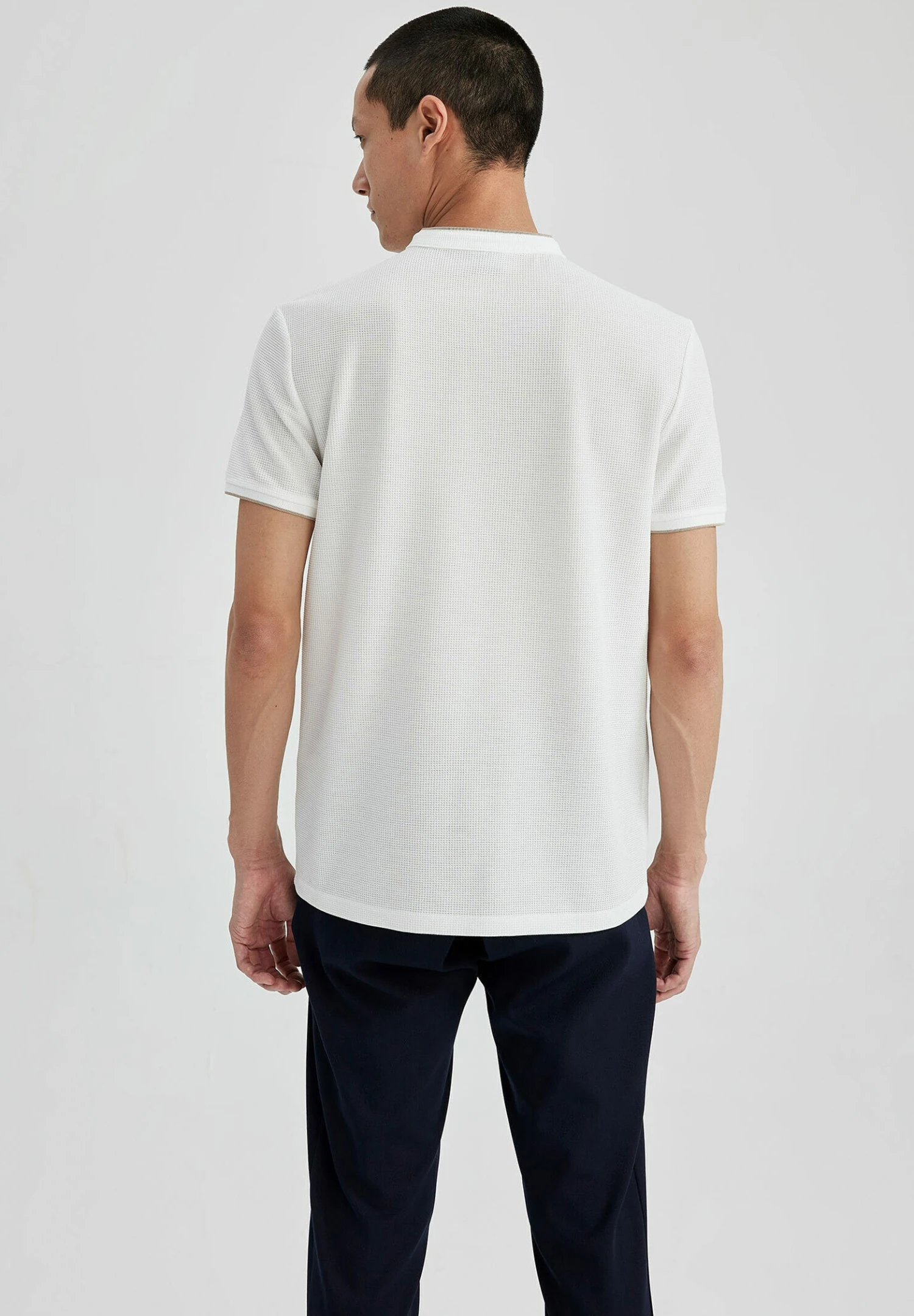 DeFacto Modern Fit- T-Shirt Basic - White 5 DeFacto Modern Fit- T-Shirt Basic - White - Afbeelding 3