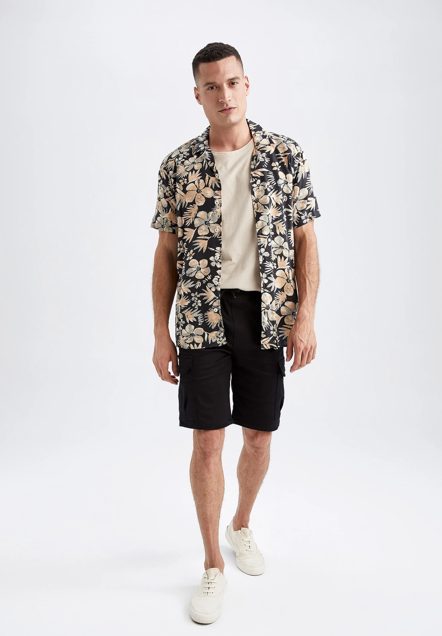 DeFacto Regular Fit- Shorts - Black 4 DeFacto Regular Fit- Shorts - Black - Afbeelding 2