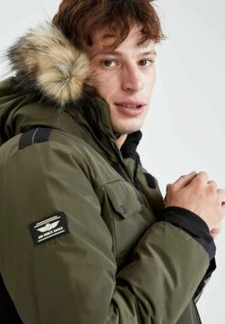 DeFacto Slim Fit - Winterjas - Green 13 DeFacto Slim Fit - Winterjas - Green -DeFacto f1ebedc4222e4b3bb1c5990d5fda656b