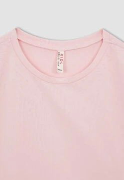 DeFacto Cropped Fit- T-Shirt Basic - Pink 8 DeFacto Cropped Fit- T-Shirt Basic - Pink -DeFacto f2cf4e050c864ddda43b7653289e8a07