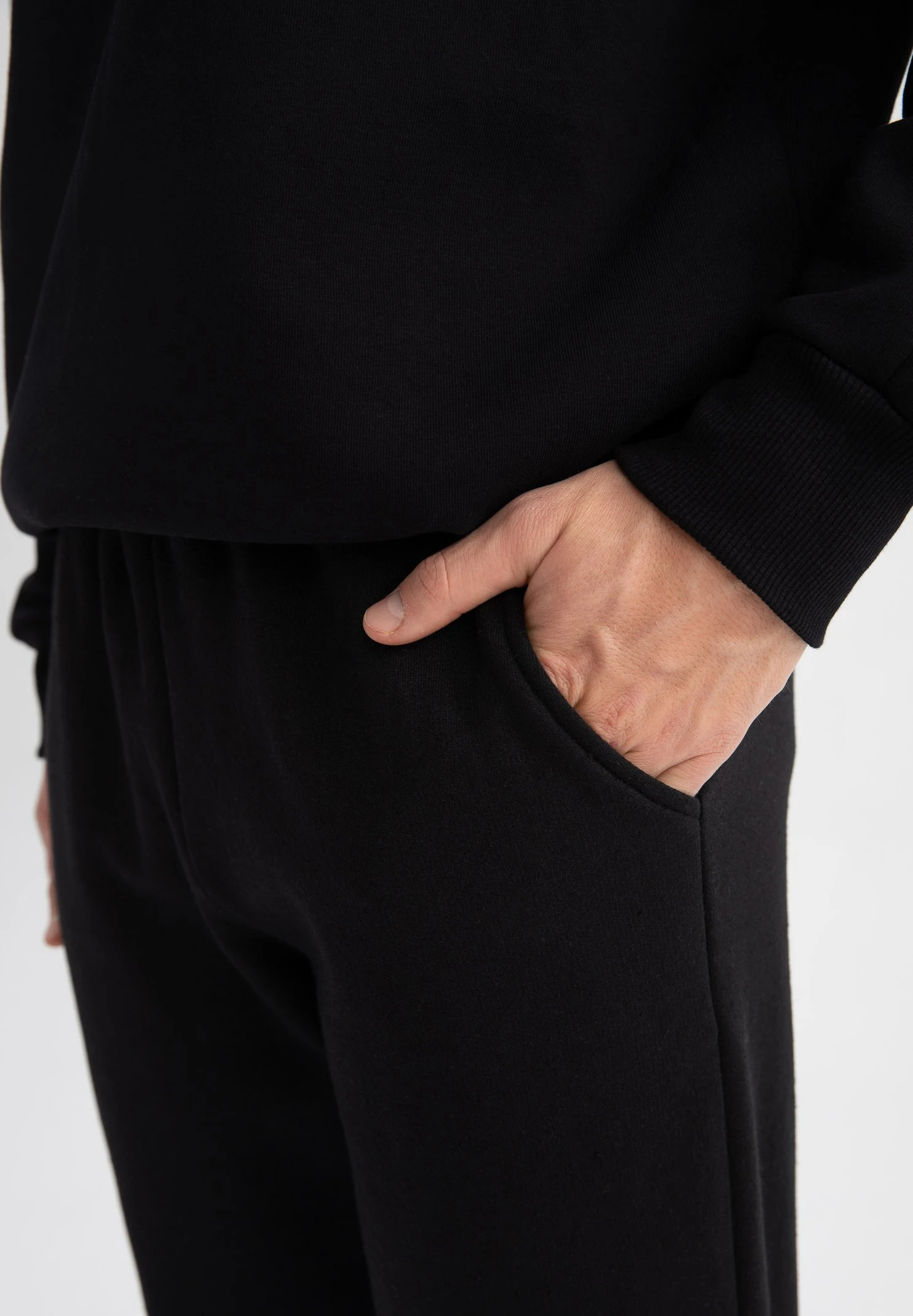 DeFacto Regular Fit- Broek - Black 6 DeFacto Regular Fit- Broek - Black - Afbeelding 4