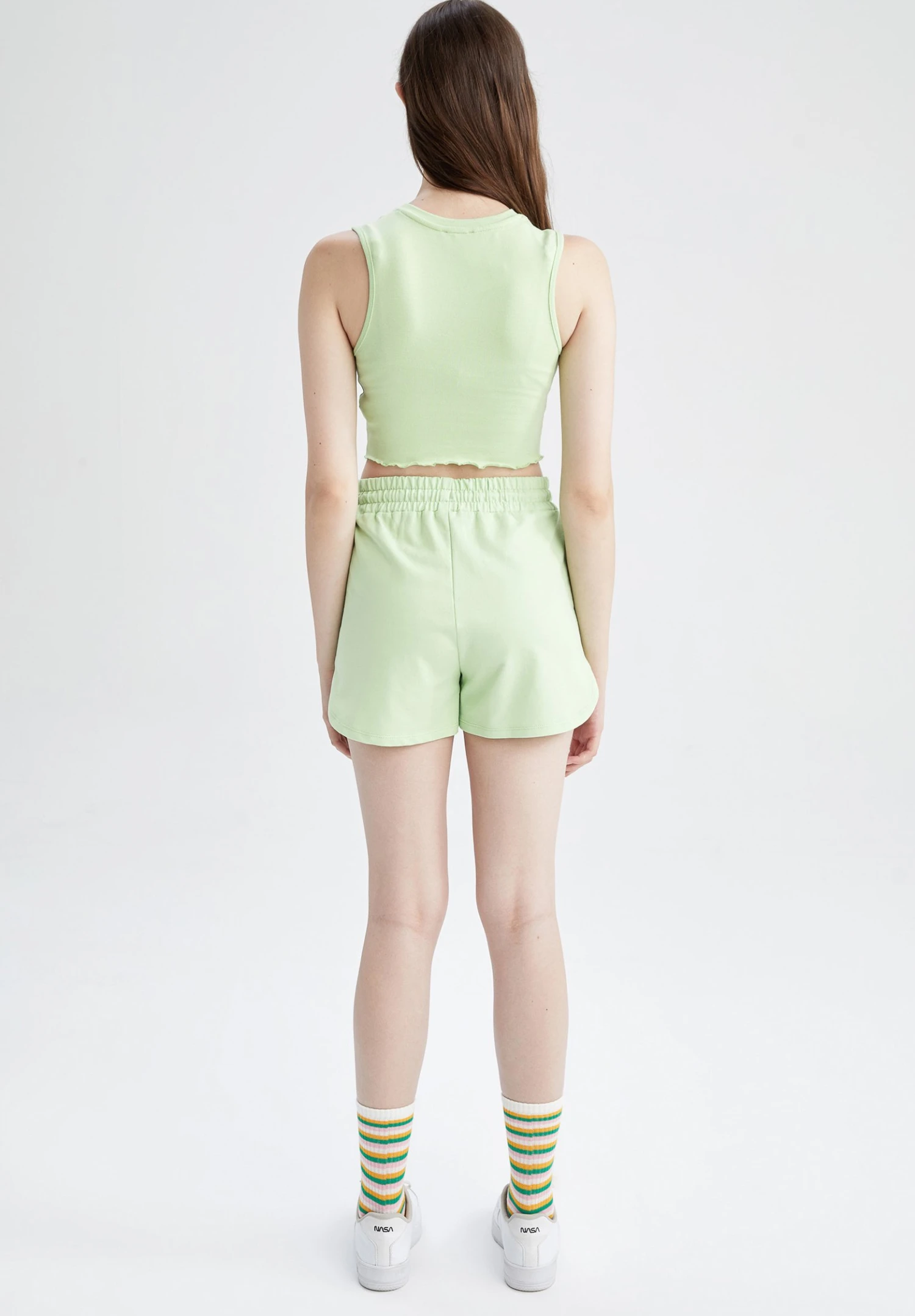 DeFacto Shorts - Green 5 DeFacto Shorts - Green - Afbeelding 3