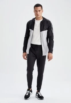 DeFacto Slim Fit- Trainingsbroek - Black 7 DeFacto Slim Fit- Trainingsbroek - Black -DeFacto f51fb3fa55f2468b9022da8ec01e3cd9