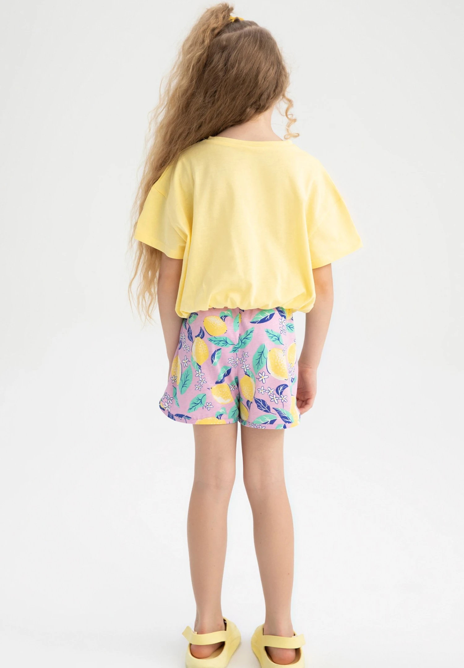 DeFacto Set Cropped Fit - Shorts - Yellow 5 DeFacto Set Cropped Fit - Shorts - Yellow - Afbeelding 3