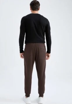DeFacto Regular Fit- Trainingsbroek - Brown 7 DeFacto Regular Fit- Trainingsbroek - Brown -DeFacto f6fe89cd67b044b08ab73f5a247c02f0