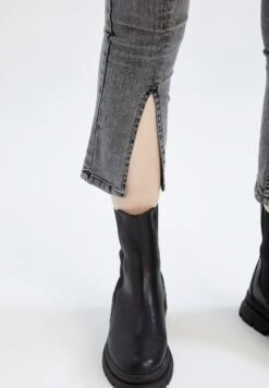 DeFacto Jeans Skinny Fit - Grey 14 DeFacto Jeans Skinny Fit - Grey -DeFacto f75c0a8bcc734faaad03a7f1280d1939