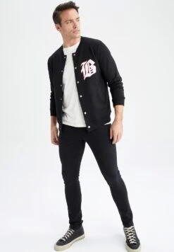 DeFacto Regular Fit - Bomberjacks - Black -DeFacto f8a3deb00bca450c8344edf7b59bd6d9