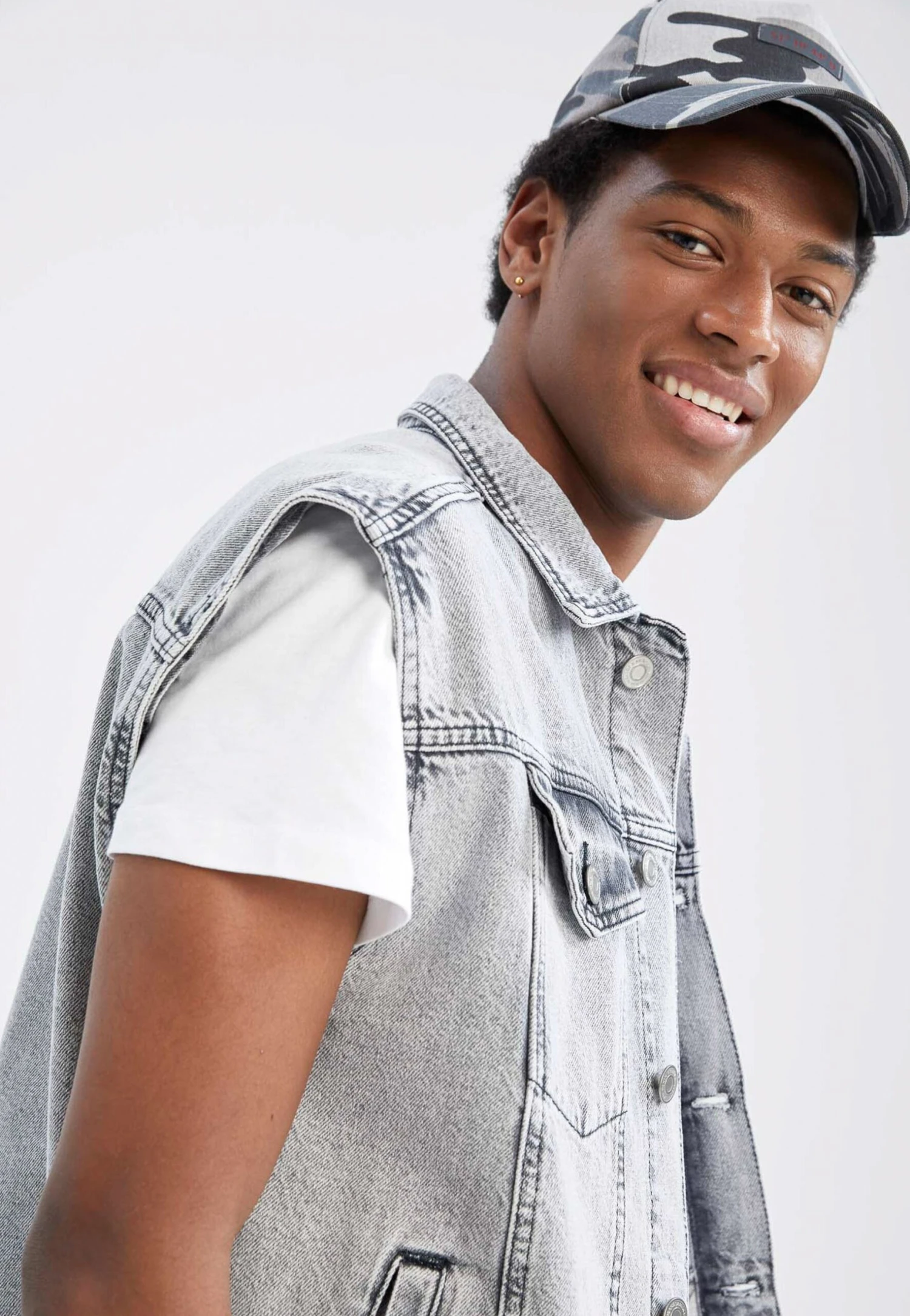 DeFacto Oversize Fit - Bodywarmer - Grey 5 DeFacto Oversize Fit - Bodywarmer - Grey - Afbeelding 3