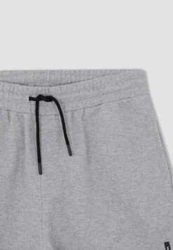 DeFacto Slim Fit - Shorts - Grey 7 DeFacto Slim Fit - Shorts - Grey -DeFacto fc1b85a9b4274eefa7a201f7bff4d8af