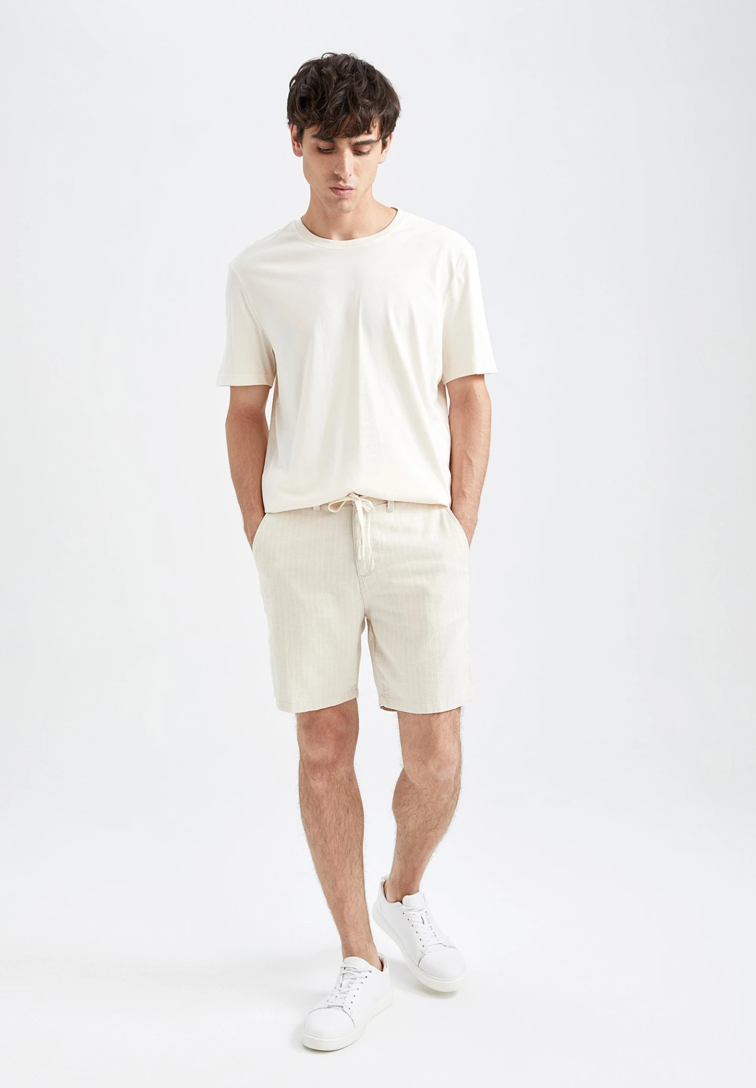 DeFacto Shorts - Beige 4 DeFacto Shorts - Beige - Afbeelding 2