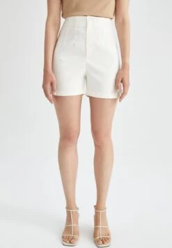 DeFacto Regular Fit- Shorts - Ecru