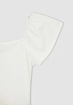 DeFacto Regular Fit- T-Shirt Basic - White 8 DeFacto Regular Fit- T-Shirt Basic - White -DeFacto fee4342c6aa94aac934754db90a8235c